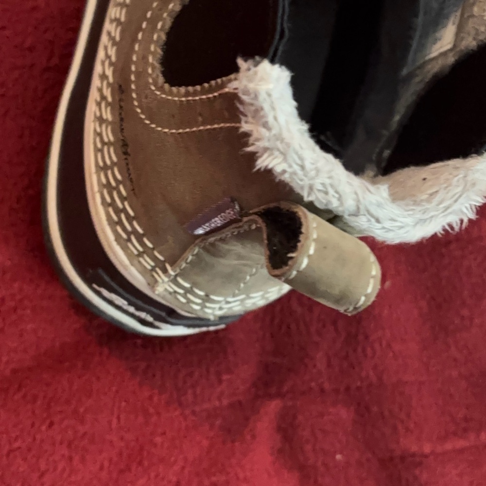Eddie Bauer Black and Gray Boots with White Stitching - Picture 7 of 8